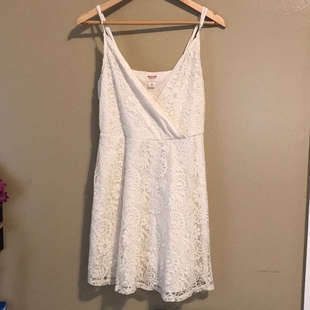 White lace dress w/ adjustable straps